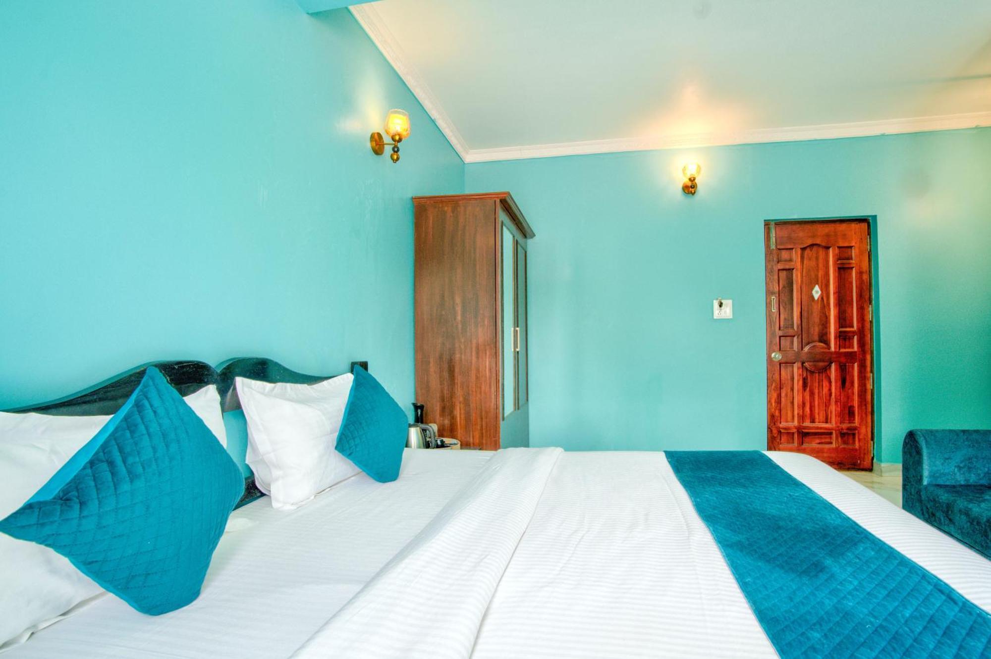 Candolim Beach White Residency バガ エクステリア 写真